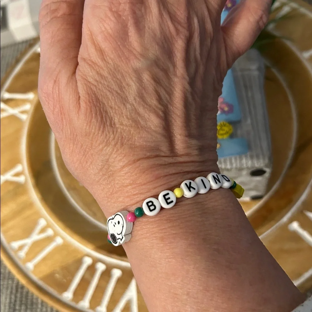 Peanuts Be Kind friendship Bracelet Snoopy and Woodstock NEW - Picture 4 of 8